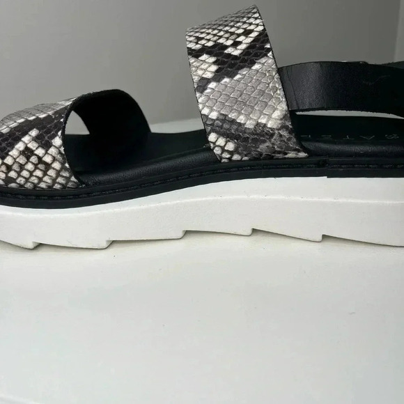 Ateliers Snakeskin Print Platform Sandal - Picture 10 of 13